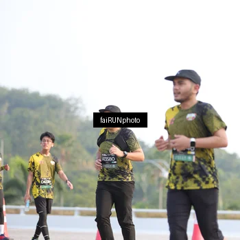 Runner Photo 6559030