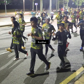 Runner Photo 6559035