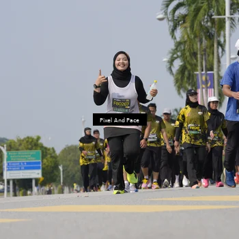 Runner Photo 6559045