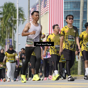 Runner Photo 6559113