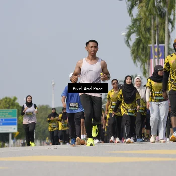 Runner Photo 6559141