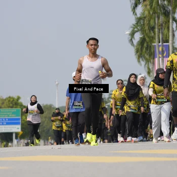 Runner Photo 6559188