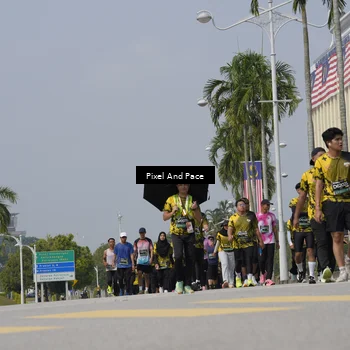 Runner Photo 6559240