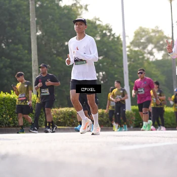Runner Photo 6559312
