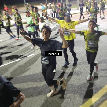 Runner Photo 6559353
