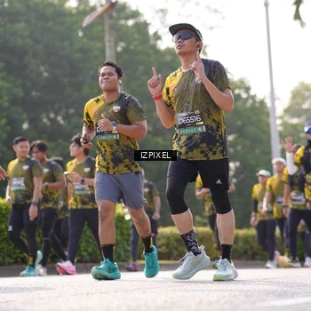 Runner Photo 6559402