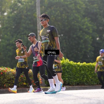 Runner Photo 6559555