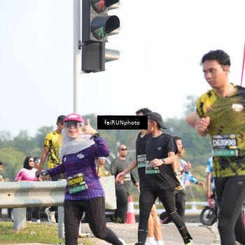 Runner Photo 6559751