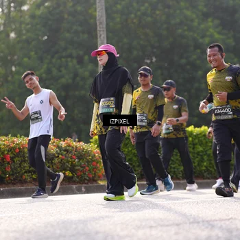 Runner Photo 6559803
