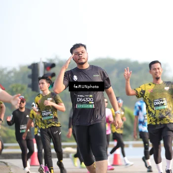 Runner Photo 6559811