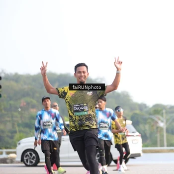 Runner Photo 6559853