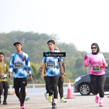 Runner Photo 6559856