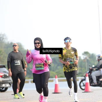 Runner Photo 6559889