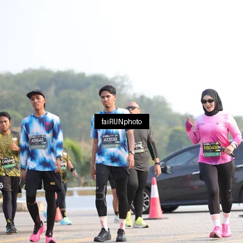 Runner Photo 6559890