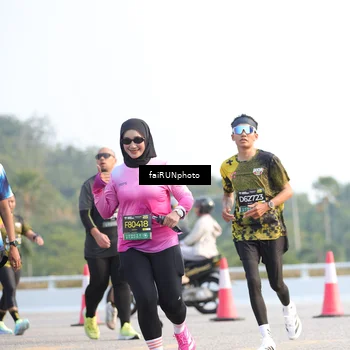 Runner Photo 6559902