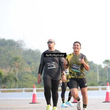 Runner Photo 6559953
