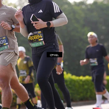Runner Photo 6560002