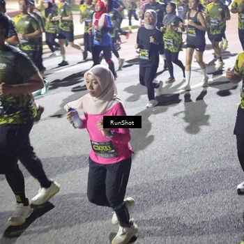 Runner Photo 6560025