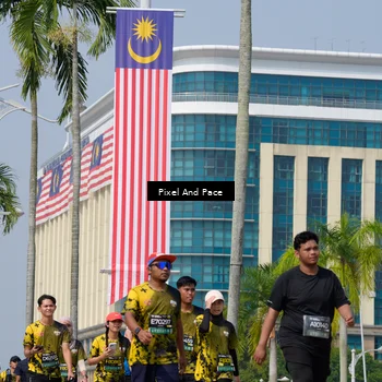 Runner Photo 6560029