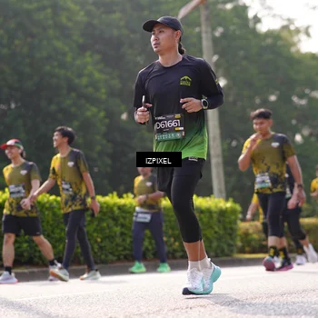 Runner Photo 6560032