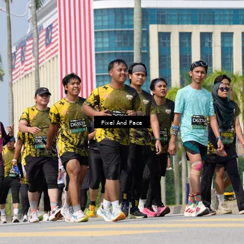 Runner Photo 6560048