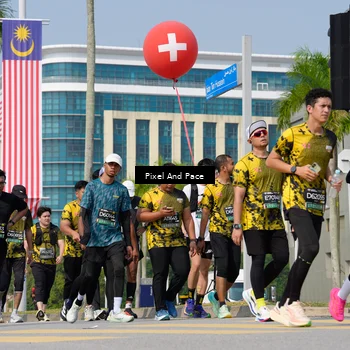 Runner Photo 6560060