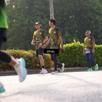 Runner Photo 6560073