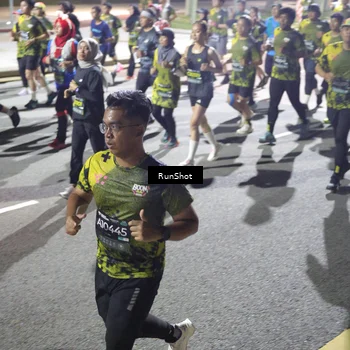 Runner Photo 6560086