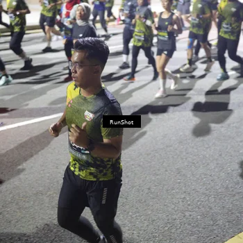 Runner Photo 6560102