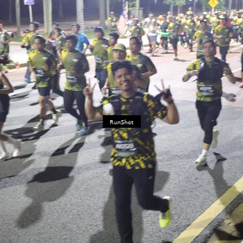Runner Photo 6560112