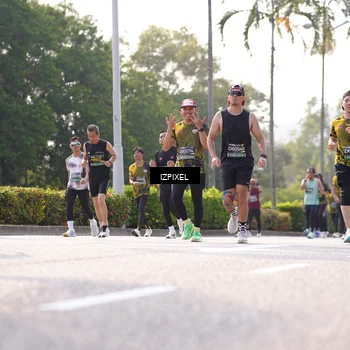 Runner Photo 6560124