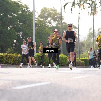 Runner Photo 6560125