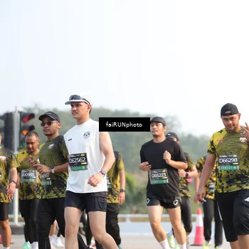 Runner Photo 6560134
