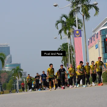 Runner Photo 6560165