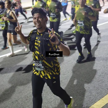 Runner Photo 6560182
