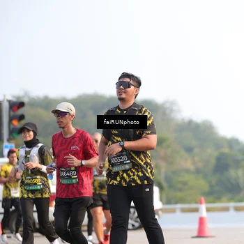 Runner Photo 6560201
