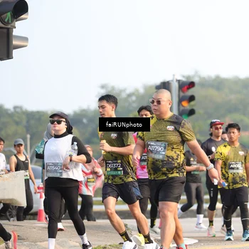 Runner Photo 6560250