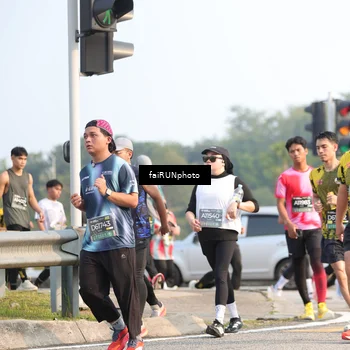 Runner Photo 6560251