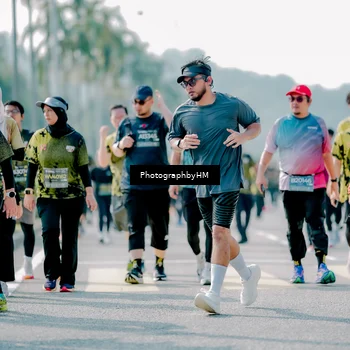 Runner Photo 6560315