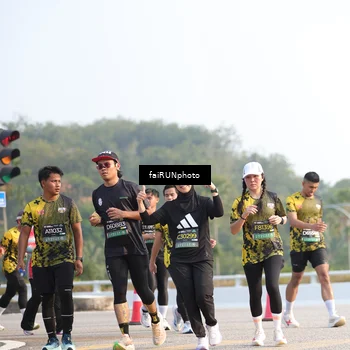 Runner Photo 6560320