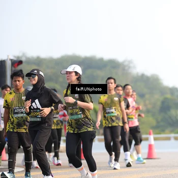 Runner Photo 6560359
