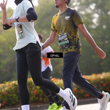 Runner Photo 6560425