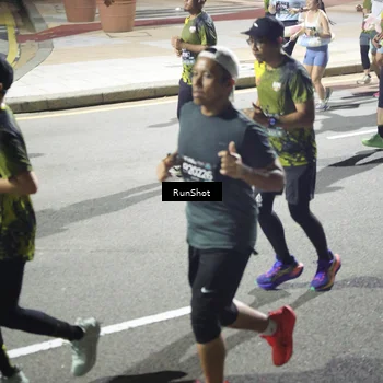 Runner Photo 6560431