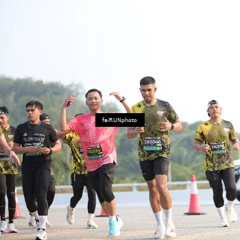 Runner Photo 6560432