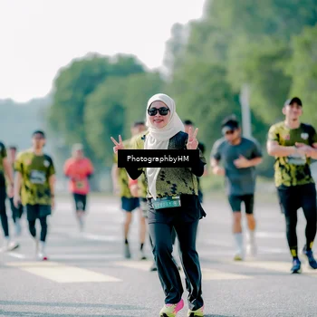 Runner Photo 6560444