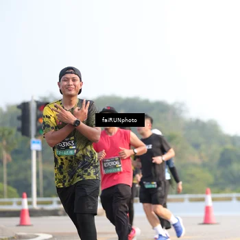 Runner Photo 6560560
