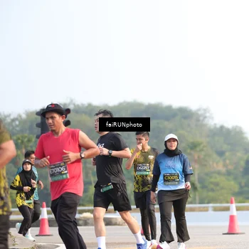 Runner Photo 6560564