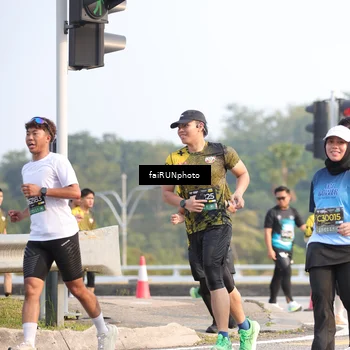 Runner Photo 6560652