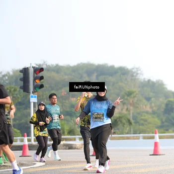 Runner Photo 6560656
