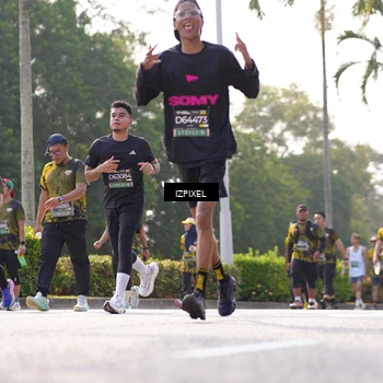 Runner Photo 6560667
